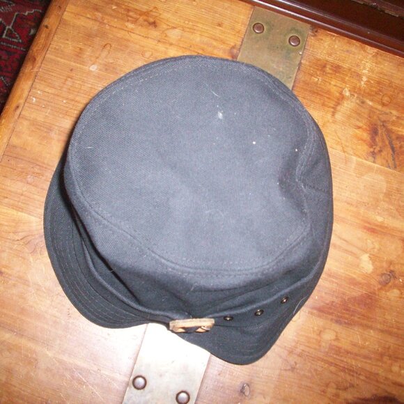 Burberry LONDON Bucket Hat women's size Medium 100% Cotton Buckle Crown Retro - Picture 1 of 5